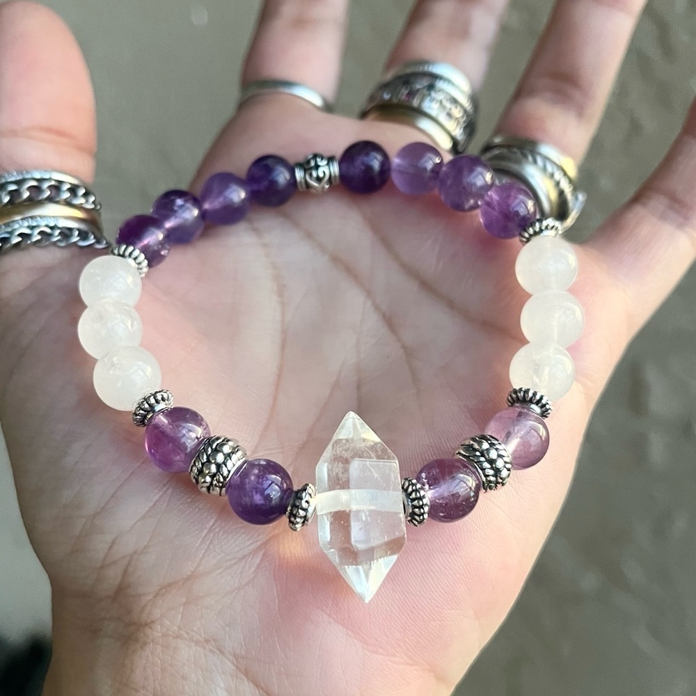 Double point crystal quartz crystal with amethyst & white agate gemstones beads - Picture 15 of 16
